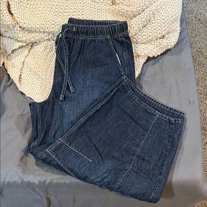 Old navy cargo jeans